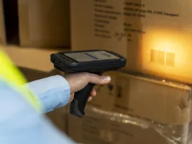 close up scanning box